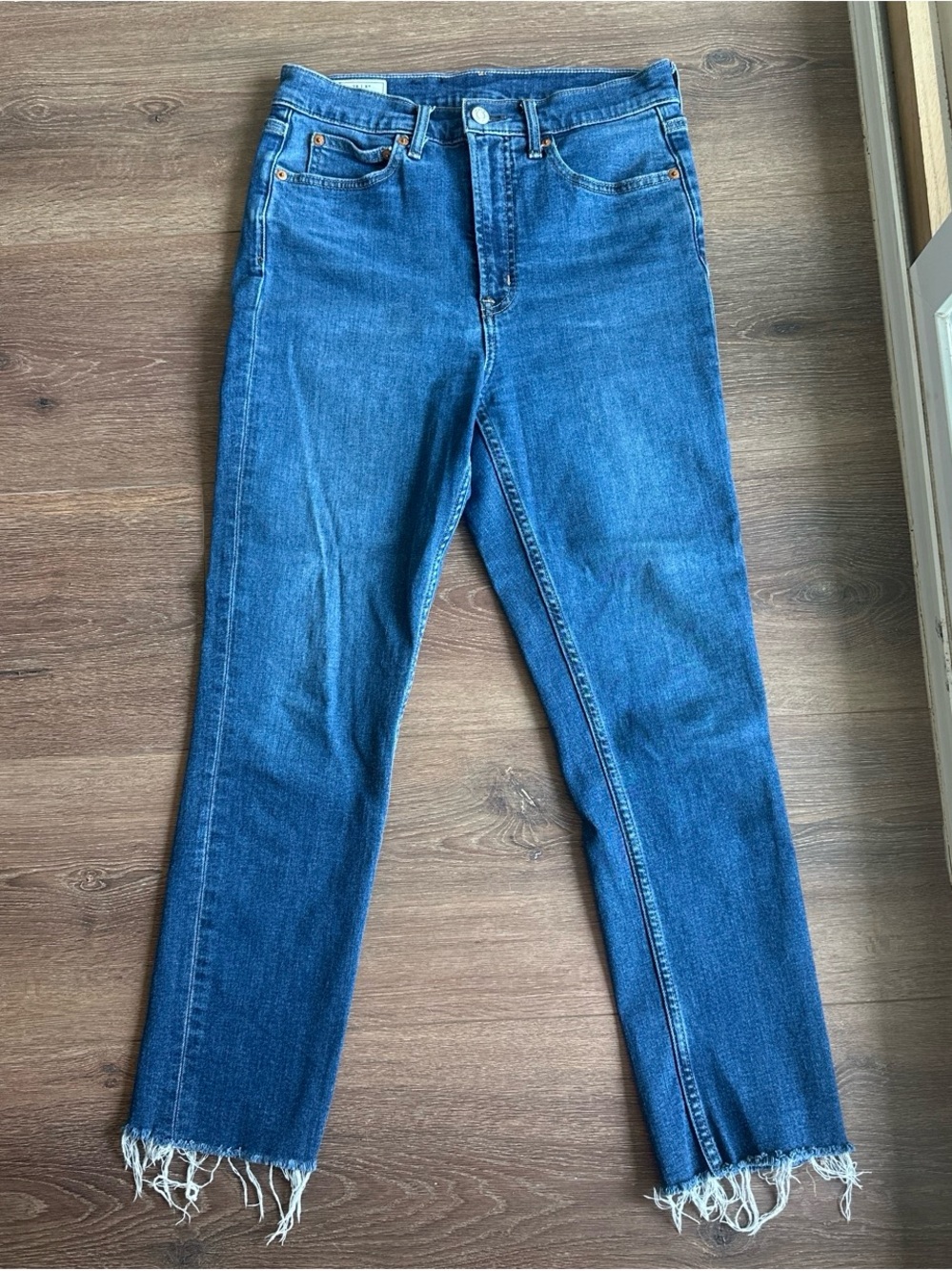 Women’s cigarette high rise Denim Jeans